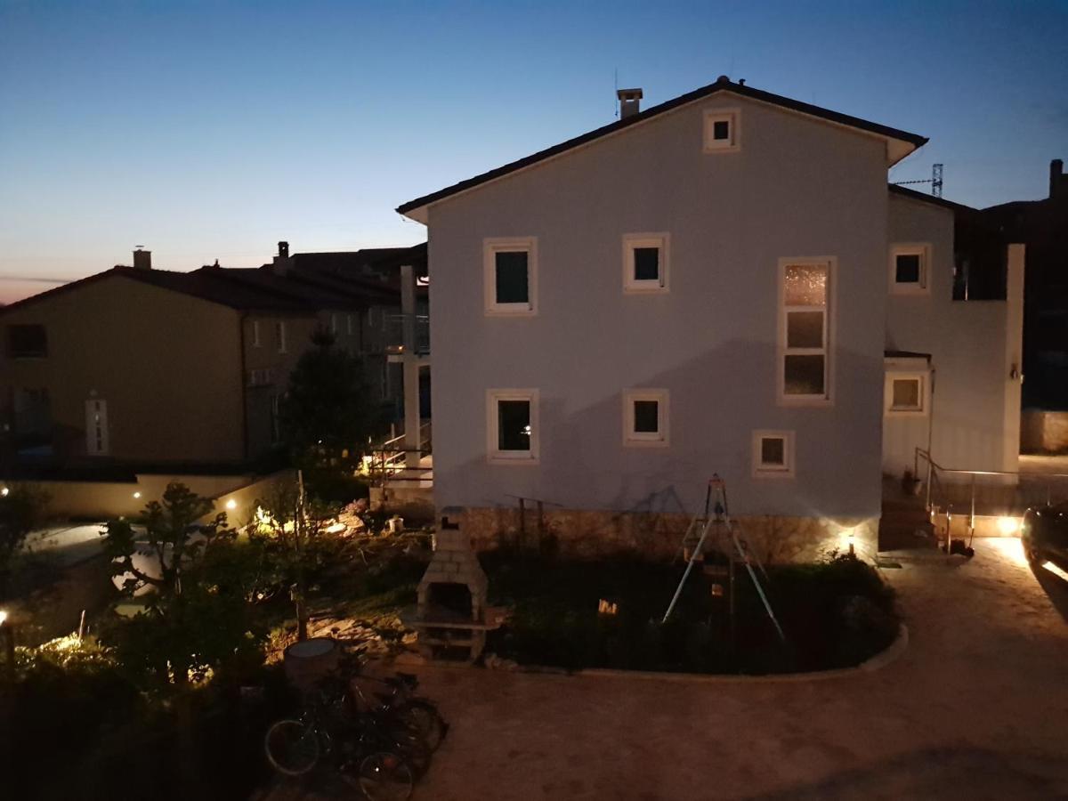 Appartement Dari Воднян Екстериор снимка